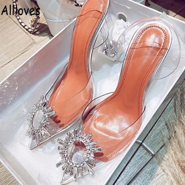 Lujosos zapatos de novia adornados con cristales Begum Bombas transparentes de PVC Slingback Muaddi Restocks Begum Sandalias de mujer para baile Part222g