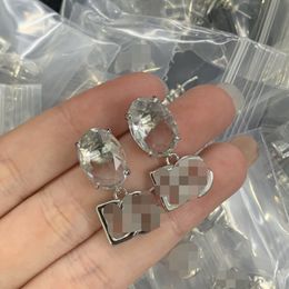 Pendientes de lujo Pendientes de diamantes de cristal Pendientes de letras D Colgantes Chapado en oro de 18 quilates Antialérgico Clip de oreja para mujer Regalos de joyería DER1 --24