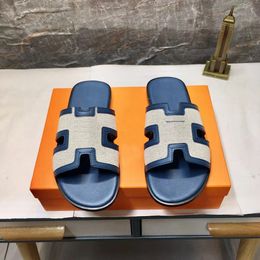 Luxueux pantoufles plates pour hommes en cuir sandales haute loisirs en cuir européen mode coréenne marque de mode pantoufles 38-45