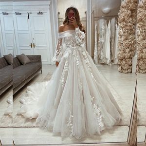 vestidos de novia de lujo brillo en los hombros con mangas obispo princesa de encaje de flor un vestido de novia de línea para la novia