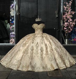 Luxueuze gouden prinses jurken baljurk uit schouder wankelachtige pailletten vestido de quinceanera veter omhoog back sweep trein zoete maskerade jurk