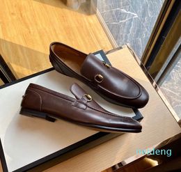 luxueux hommes italiens chaussures habilléesOxford mocassins en cuir véritable marron noir hommes mocassins de créateur chaussures hommes classique de haute qualité bureau de mariage chaussures formelles