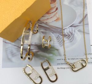 Luxueuze micro-inleg brief ketting armbanden oorbellen ring gegraveerd f initialen instellingen 18k vergulde vrouwen sieraden sets geschenken fs14 --02