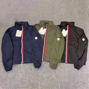 Designer Heren Jassen Frankrijk verborgen cap Bomber Voorruit Geborduurde Badge Logo jas Bovenkleding Mode hombre Casual Street jassen