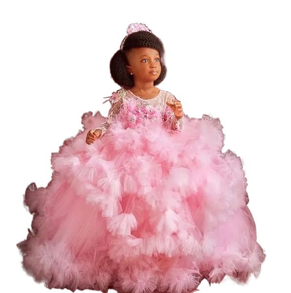 Robes de demoiselle d'honneur roses luxueuses Sheer Neck Feather Little Girl Robes de mariée pas cher Communion Pageant Robes Robes