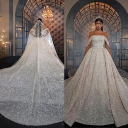 Luxe glanzende trouwjurk op maat gemaakt strapless van de schouderkristallen ball jurk lange trein prinses bruidsjurken es es es es