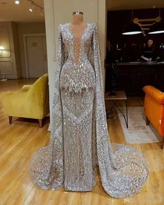Luxe Silver Silver Beadings pailletten prom jurken vintage pure nek kralen met lange mouwen vrouwen formele gelegenheid jurken avondfeest draagt ​​bc15230