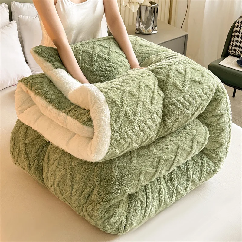 Luxurious Warmth With Thickened Fleece Winter Comforter for Single/Double Bed Duvet Blanket Thick Quilt Warm Blankets Comforters
