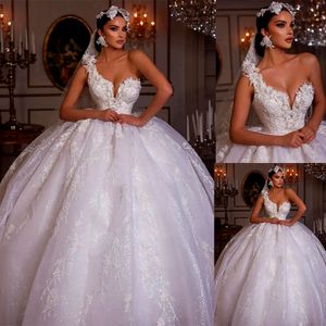 Luxe bruiloft baljurken Een schouderapplique vintage bruidsjurken plus size tule elegante vestido de novia