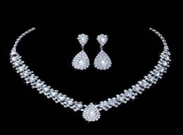 Luxe bruiloft sieradensets voor bruidsbruidsmeisje sieraden drop oorrang ketting set Oostenrijk Crystal hele cadeau507633331234536