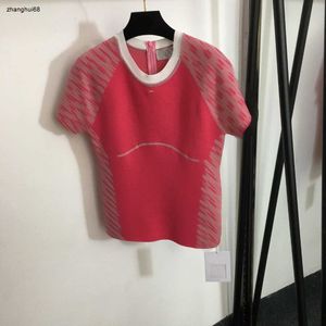 T-shirt luxueux pour femmes, vêtements de marque pour l'été, hauts à la mode, logo géométrique, haute qualité, col rond, vêtement supérieur, décembre 20, nouveau