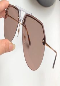Luxury 0319 Gafas de sol para mujeres Gafas de sol de moda Cubro de protección UV Mirror Medio marco Oval Calidad superior Ven con 1264118