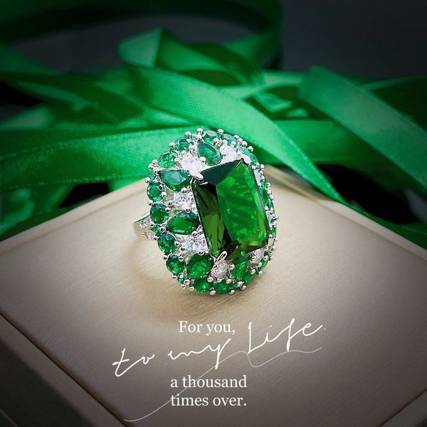 Luxe 100% 18 K or blanc anneaux pour femmes créé naturel émeraude pierre précieuse diamant bague de fiançailles de mariage bijoux fins Gold240125