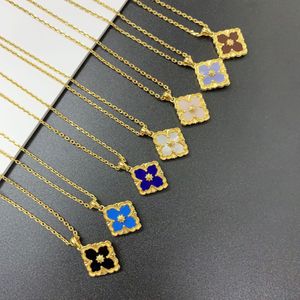 Colliers pendentifs de concepteur de trèfle en or 18k Luxur