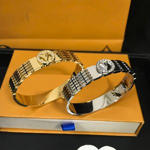 Luxury 18 carats en or Gold 925 Brand de bracelet plaqué en argent NOUVEAU BANGE DE haute qualité Small Diamond Inlaid Circular Letter Design Bangle Gift Bangle