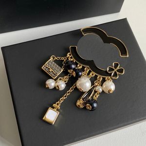 Luxe 18K vergulde broche-merkontwerper Fashion Trend veelzijdige broche van hoogwaardige sieraden mode meisje exclusieve broche box boetiek cadeau kleding