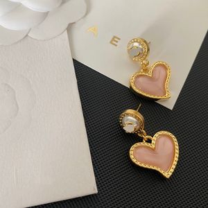 Brands de boucles d'oreilles en or de luxe 18 km de marque de marques d'oreilles en forme de cœur rose de haute qualité bijoux de haute qualité incrustés de cadeaux d'amour romantique Boîte d'oreille Boîte d'oreille