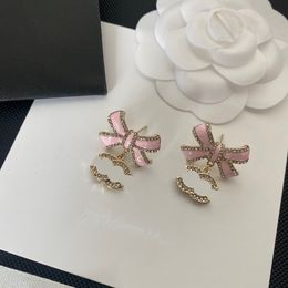 Pendientes de lujo de 18K Pendientes de oro diseñados de marca Pink Bown Girl Lindo Girl Exclusive Pendientes Diamantes de alta calidad Caja de arete de moda