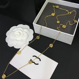 Collier plaqué or de luxe 18 km de marque de marque de nouveau collier polyvalent à la mode