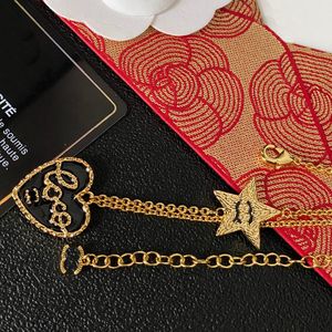 Luxe 18K Gold vergulde ketting merkontwerper modebrief hartvormige hanger van hoge kwaliteit ketting charmant meisje exclusieve boetiek ketting met dooscadeau