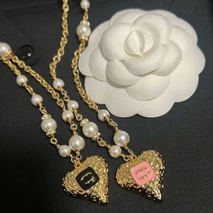 Luxe 18K vergulde kettingontwerper Modeabele nieuwe liefde hangers ketting hoogwaardige boetiek cadeau ketting verjaardagsfeestje geschenken geen doos