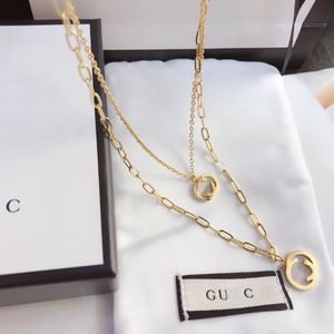 Collier de luxe plaqué or 18 carats Designer Womens Collier Bijoux de mode Senior Circle Letters Collier Exquis Longues Chaînes Marque Accessoires Amoureux Cadeau