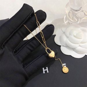 Luxe 18K vergulde goudkettingen Designer Damesketting Fashion Jewelry senior hartbrief ketting voortreffelijke langketen merkaccessoires