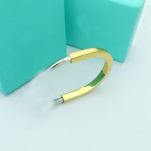 Luxe 18k gouden U-vormige armband Designer Lock Bangle Titanium staal voor dames Man armbanden Mode-sieraden Accessoires Bruiloftscadeaus