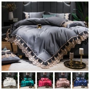 Luxe 2 ou 3 ou 4pcs Ensemble de literie en soie de dentelle Housse de couette en satin avec drap plat Fermeture à glissière Twin Queen King 7 modèles 201210