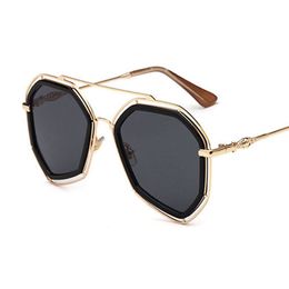 Luxe-2018 Rétro vintage haute qualité marque de mode design lunettes de soleil métal creux HD Miroir lunettes de soleil pour hommes femmes lunettes vintage