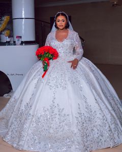 Luxe 2023 Lace Ball Jurk Trouwjurk Schep Schep Nek Zange mouw kralen bruidsjurken Arabisch Dubai Plus Size Vestidos de novia