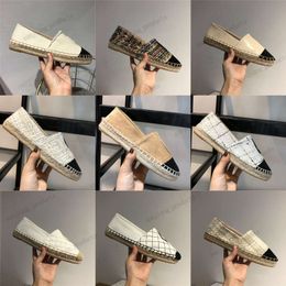 Luxe 2024 nieuwe platte schoenen sandaal sneakers designer vissersschoenen lente henneptouw gevlochten één voetpedaal dikke zolen lederen enkele schoenen voor dames Loafers muilezels