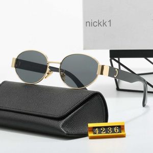 Lujo 2024 Nuevo Triumphal Arch Gafas de sol Oval Classic Gold Frame Diseñador para mujer Retro Para hombre Gafas de ojo de gato de alta calidad Caja de regalo de cinta multicolor 130G