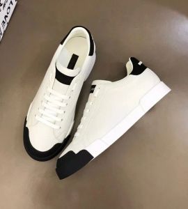 Luxe 23S / S Calfskin Nappa Homme Baskets Chaussures Blanc Noir Baskets En Cuir Marques Célèbres Confort Couple Skateboard Hommes Casual Marche Boîte Originale EU38-44