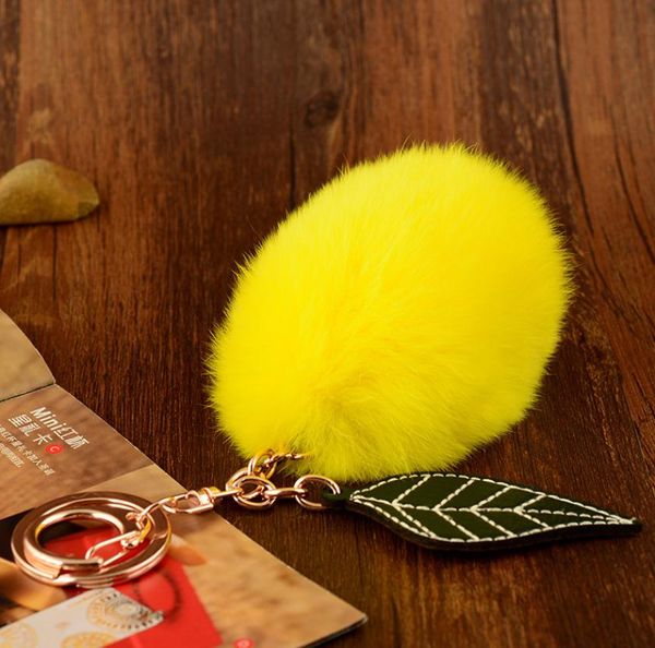 Lujo 4*7 cm pompón de piel de conejo cadena anillo forma amarillo limón bolso encanto y colgante cadenas llavero para mujer Gif4002123