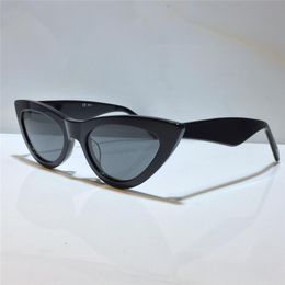 Lunettes de soleil pour hommes et femmes Style d'été Anti-Ultraviolet Retro Shield lens Plate Invisible frame fashion Lunettes Random Box 40019