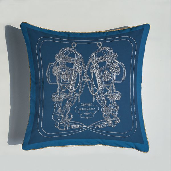 Luxe 45 * 45 cm Deluxe Moderne Broderie Bleu Cheval Designer Taie D'oreiller Canapé Housse De Coussin Maison Literie Pour Canapé 2023070609