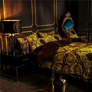 Luxe 5 -stcs luipaardprint Queen goud rood beddengoed sets king ontwerper winter worm beddengoed sets geweven Europese stijl quilt cover kussen kussens