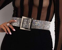 Luxury 7 cm de large, celles de taille en ramine complète Femmes Femme Diamante Chaîne cristalline Large Brotte de ceinture de taille en argent or brillant pour femmes9350068
