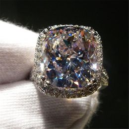 Luxe 8ct Diamond Ring 14 K Wit Goud Sieraden Moissanite Court Engagement Wedding Band Ringen voor Dames Bruids Party Accessoire LJ200828