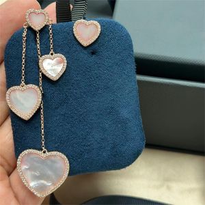 lujo Una marca amor corazón diseñador aretes para mujer niñas encanto perla elegante corazones rosados diamante arcterxy brincos aretes pendiente aretes anillos joyería