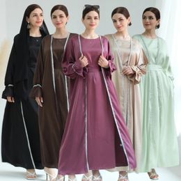 Abayas de luxe Pilation pour femmes robes en deux pièces Kimono Sleeve Dubai Cardigan Robe Islamic musulman Vêtements Ramadan Vestidos S-2xl 240415
