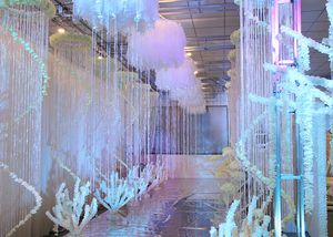 Luxe Acryl Kroonluchter Crystal Flower Stand Crystal Beaded Wedding Aisle Pilar voor bruiloften Decor Senyu0115
