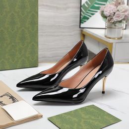 Luxury y de moda tacón de metal de cuero puntiagudo Sandalias del tacón delgado zapatos individuales tacones altos