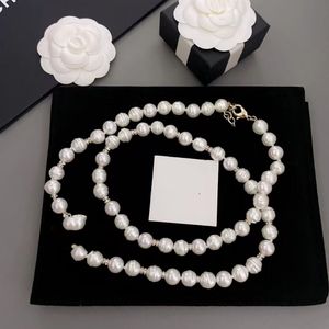 Collier de luxe et haut de gamme en perles longues européennes et américaines, collier polyvalent de banquet pour femmes, à la mode et exquis