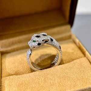 Luxe dieren unisex diamanten ring met lichte mode high -grade kaart familie luipaard sieraden met carrtiraa originele ringen