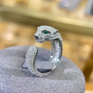 Animal de luxe Unisexe Diamond Bague haute vibrante en argent en argent avec une polyvalence personnalisée pour les hommes et les femmes couples avec des anneaux originaux de chariot