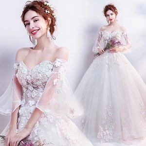 Luxe Arabisch A Line Wedding Jurken 2023 Princess Lange mouwen 3D Bloemen kralen trouwjurken Turkije Bloem Kant Details Off Shoulder Crystal Robe Mariee Dubai