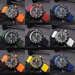 Luxury Avenger Diseñador Relojes de alta calidad Profesión Profesional Exquisito Orologio Di Lusso Cuarzo Cuarzo Reloj Watch Pin Buckle Watch Metal SB048 C4
