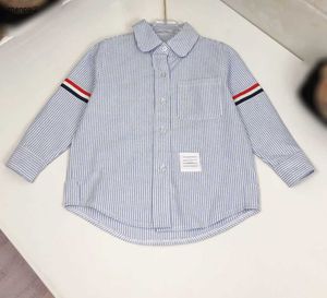 Luxury Baby Shirt Boys Boys Coat Taille 90-130 cm Vêtements de créateurs pour enfants de haute qualité Stripe Design Child Blouses Nov25